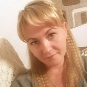 Девушки в Нижний Новгороде: Ольга, 42 - ищет парня из Нижний Новгорода