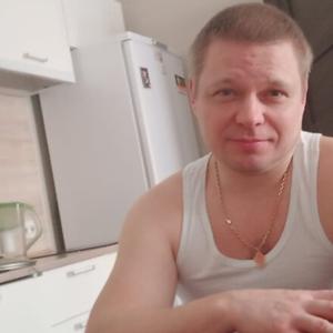 Парни в Санкт-Петербурге: Vova, 36 - ищет девушку из Санкт-Петербурга