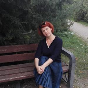 Девушки в Таганроге: Елена, 47 - ищет парня из Таганрога