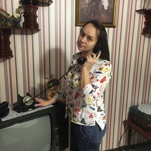 Девушки в Нижневартовске: Ксения, 43 - ищет парня из Нижневартовска