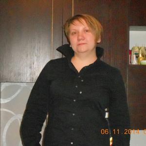 Девушки в Череповце: Евгения, 40 - ищет парня из Череповца