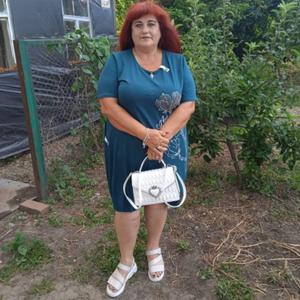 Девушки в Краснодаре (Краснодарский край): Алена, 52 - ищет парня из Краснодара (Краснодарский край)