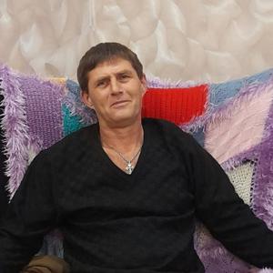 Анатолий, 48 лет, Ясный