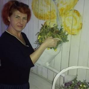 Девушки в Таганроге: Елена, 47 - ищет парня из Таганрога