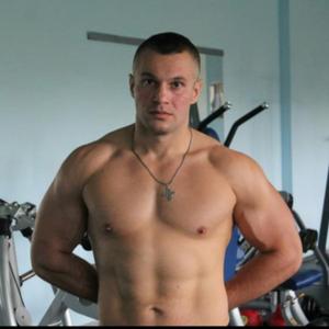 Олег, 34 года, Болгар