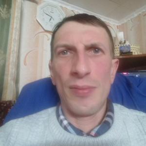 Парни в Ижевске: Vladimir Bugreev, 46 - ищет девушку из Ижевска