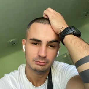 Илья, 29 лет, Псков