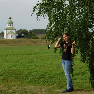 Девушки в Комсомольске-На-Амуре: Ульяна, 39 - ищет парня из Комсомольска-На-Амуре