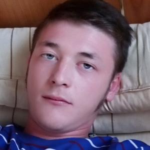 Парни в Камское Устье: Ильсаф, 22 - ищет девушку из Камское Устье