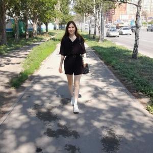 Девушки в Томске: Евгения, 42 - ищет парня из Томска
