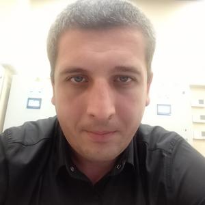 Олег, 33 года, Казань