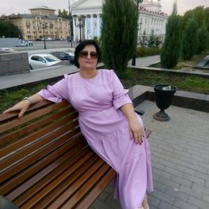 Девушки в Волгограде: Ирина, 49 - ищет парня из Волгограда