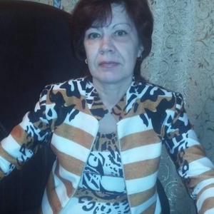Девушки в Челябинске: Ирина, 61 - ищет парня из Челябинска