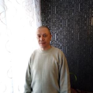 Парни в Сыктывкаре: Леонид, 48 - ищет девушку из Сыктывкара