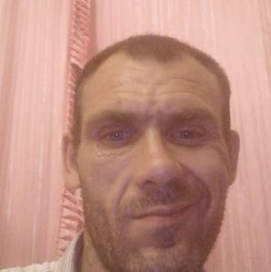 Парни в Арсеньеве: Санек, 41 - ищет девушку из Арсеньева