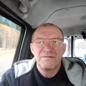 Парни в Медвежьегорске: Артур, 60 - ищет девушку из Медвежьегорска