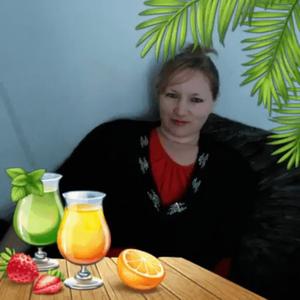 Девушки в Хабаровске (Хабаровский край): Дарина, 34 - ищет парня из Хабаровска (Хабаровский край)