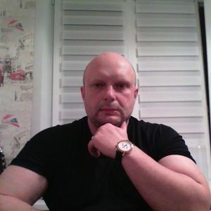 Олег , 48 лет, Магадан
