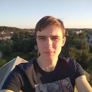 Олег, 25 лет, Киев