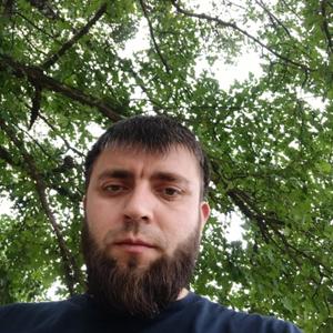 Парни в г. Грозный (Чечня): Аюб, 33 - ищет девушку из г. Грозный (Чечня)