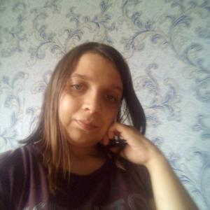 Девушки в Казани (Татарстан): Ксения, 31 - ищет парня из Казани (Татарстан)