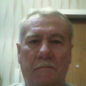 Евгений, 68 лет, Санкт-Петербург