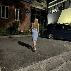 Девушки в Владивостоке: Ксюша, 50 - ищет парня из Владивостока