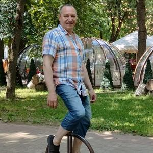 Парни в Смоленске: Олег, 53 - ищет девушку из Смоленска