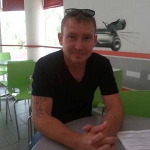 Парни в Новочебоксарске: Сергей, 38 - ищет девушку из Новочебоксарска