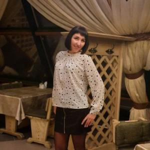 Девушки в Новокузнецке: Настена, 35 - ищет парня из Новокузнецка