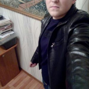 Парни в Саратове: Артём, 25 - ищет девушку из Саратова