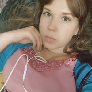 Девушки в Калининграде: Екатерина, 24 - ищет парня из Калининграда