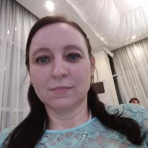 Девушки в Шадринске: Oksana, 44 - ищет парня из Шадринска