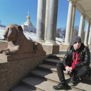 Парни в Кемерово: Илья, 23 - ищет девушку из Кемерово