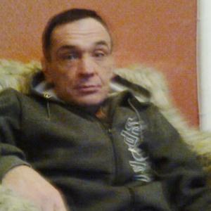 Девушки в Волгограде: Вячеслав, 51 - ищет парня из Волгограда