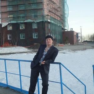 Дмитрий, 39 лет, Апатиты
