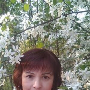 Девушки в Новосибирске: Анна, 47 - ищет парня из Новосибирска