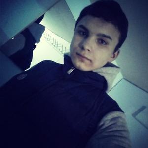 Илья, 24 года, Казань