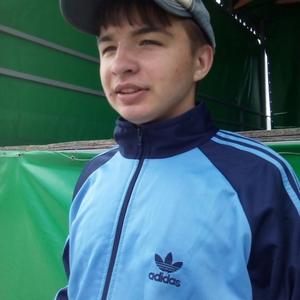 Парни в Бутурлиновке: Вова, 23 - ищет девушку из Бутурлиновки