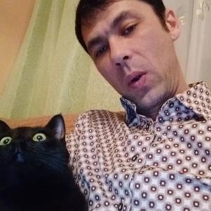 Парни в Нижнекамске: Сергей, 42 - ищет девушку из Нижнекамска