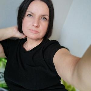 Девушки в Ульяновске: Екатерина, 42 - ищет парня из Ульяновска