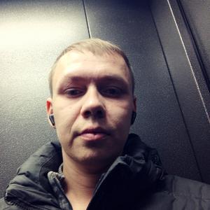 Илья, 30 лет, Киров