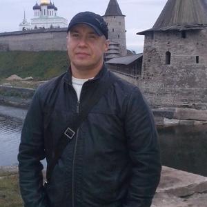 Дмитрий, 55 лет, Псков