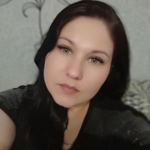 Девушки в Омске: Виктория, 37 - ищет парня из Омска