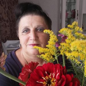 Девушки в Екатеринбурге: Валентина, 60 - ищет парня из Екатеринбурга