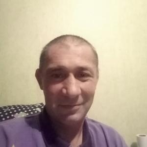 Виталий, 48 лет, Невьянск