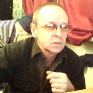 Парни в Ульяновске: Вадим Петров, 70 - ищет девушку из Ульяновска