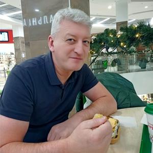 Парни в Челябинске: Андрей, 55 - ищет девушку из Челябинска