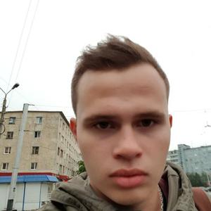Парни в Мурманске: Виктор, 27 - ищет девушку из Мурманска