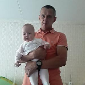 Парни в Ижевске: Игорь, 50 - ищет девушку из Ижевска